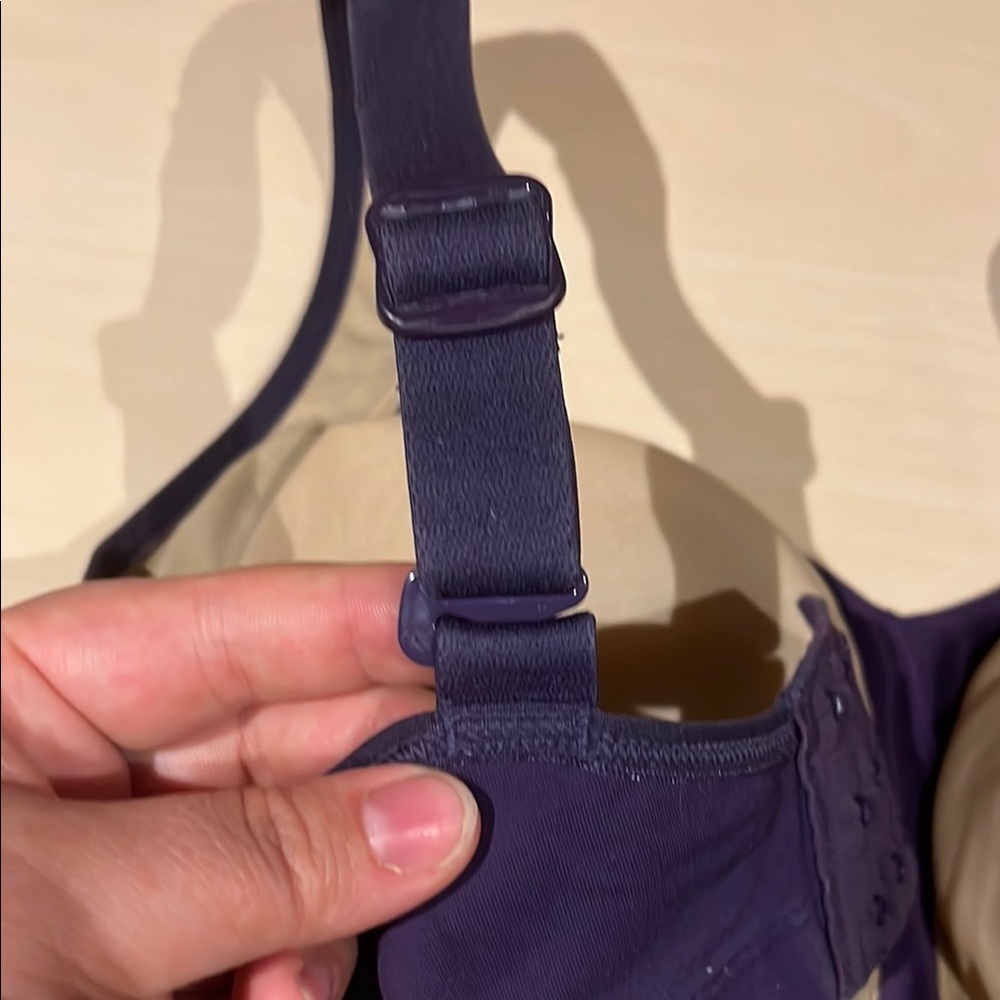 lululemon athletica Purple High-Impact Sports Bra - Picture 4 of 7